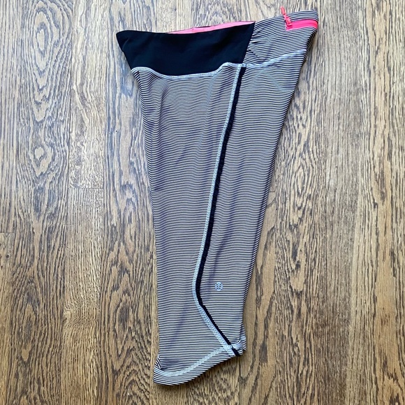 Lululemon “Fast and Free” Crop - Picture 5 of 12